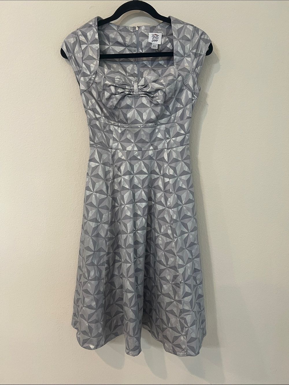 Disney Parks The Dress Shop Spaceship Earth EPCOT Dress Silver Gray XS Retro
